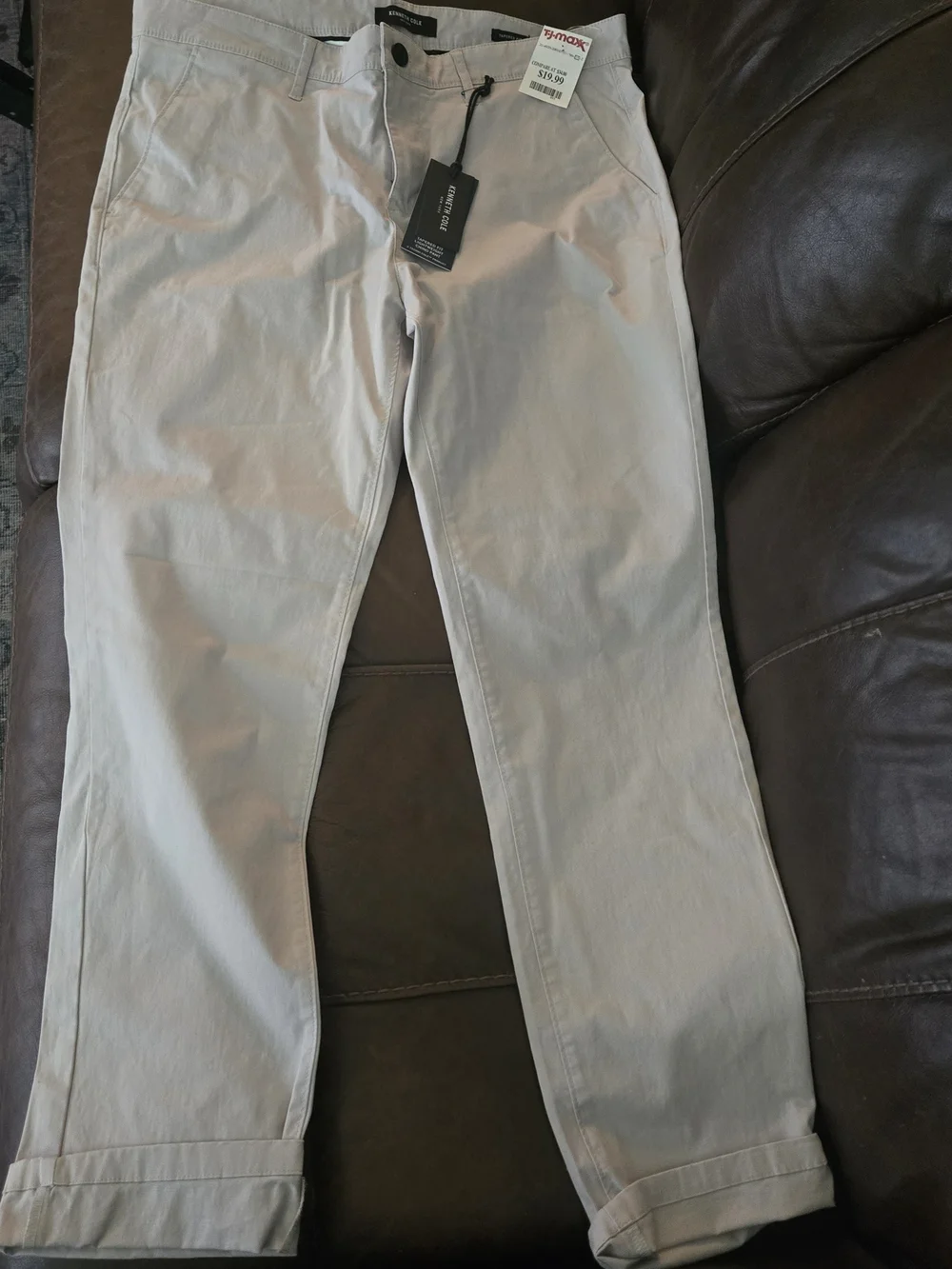 NEW Kenneth Cole Men’s Lightweight Tapered Chinos — Light Cream Or Off White